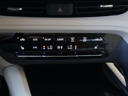 Used 2021 Buick Envision Preferred image 25