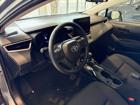 Used 2024 Toyota Corolla LE FWD image 10
