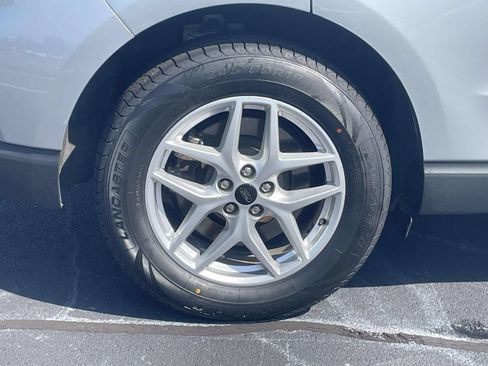 Used 2024 Ford Edge SEL AWD/4WD image 9