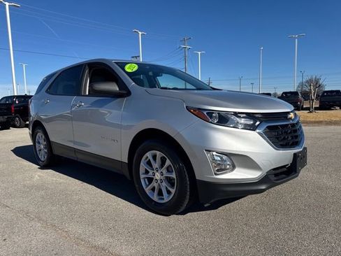 Used 2021 Chevrolet Equinox LS w/ LS Convenience Package image 8