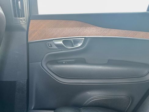 Certified 2023 Volvo XC90 B6 Plus image 15