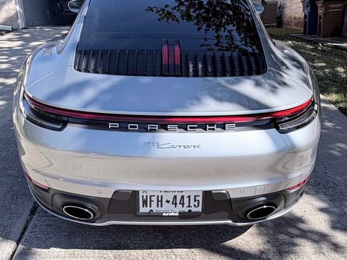 Used 2021 Porsche 911 Carrera image 3