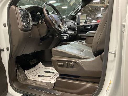 Used 2023 GMC Sierra 2500 Denali w/ Technology Package AWD/4WD image 10