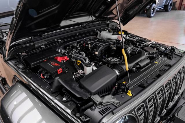 Used 2025 Jeep Gladiator Sport AWD/4WD image 30