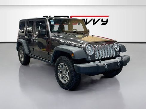 Used 2016 Jeep Wrangler Unlimited Rubicon w/ Connectivity Group AWD/4WD image 1