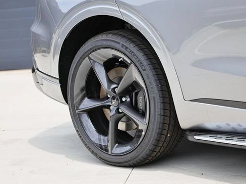 New 2026 Genesis GV70 3.5T Sport Prestige AWD/4WD image 6