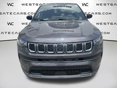 New 2024 Jeep Compass Latitude w/ Convenience Group
