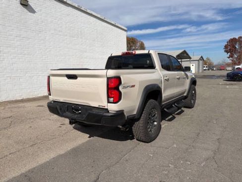 New 2026 Chevrolet Colorado ZR2 image 43