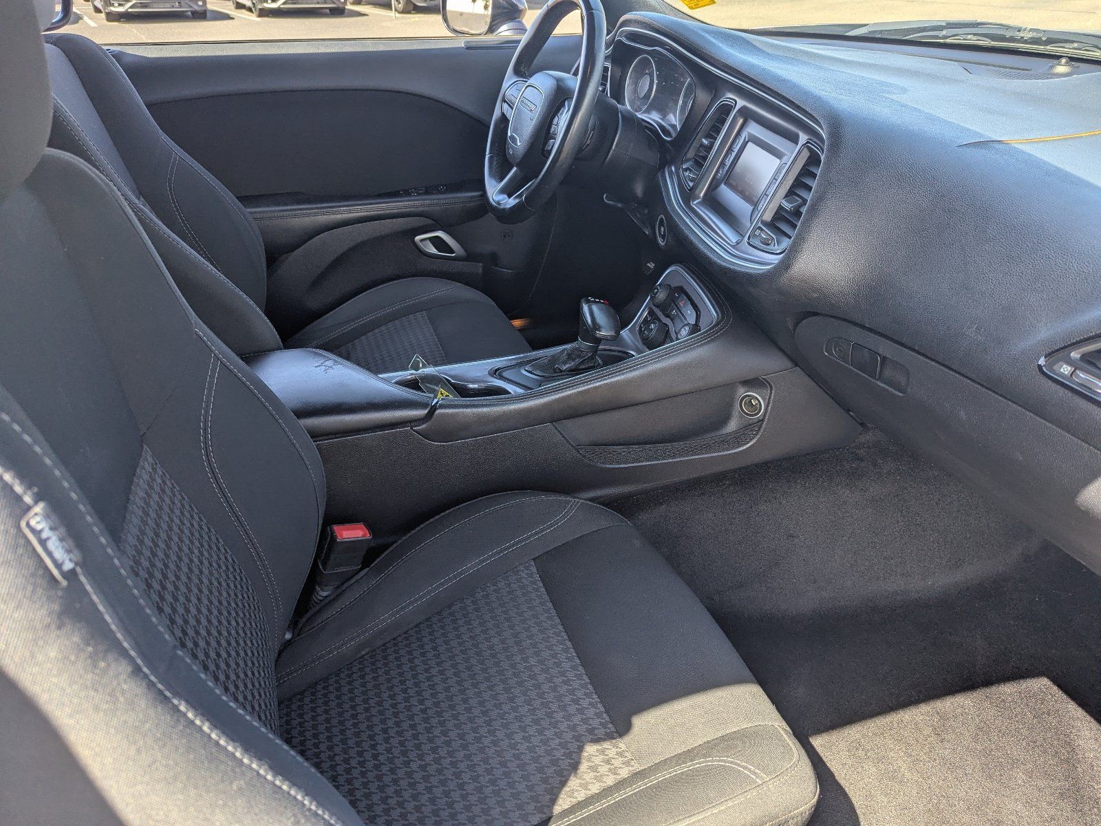 Used 2016 Dodge Challenger SXT RWD image 12