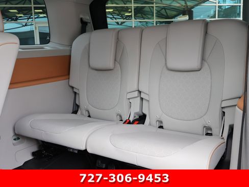 Used 2025 Volkswagen ID. Buzz 1st Edition image 16