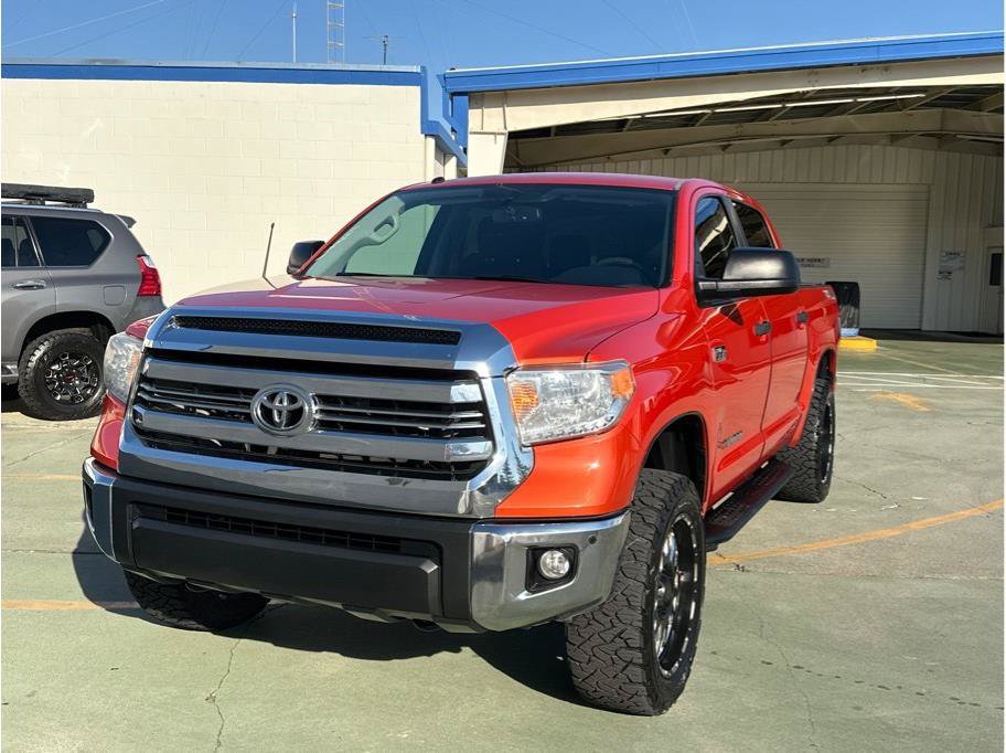 Used 2016 Toyota Tundra SR5 w/ TRD Off Road Package AWD/4WD image 3