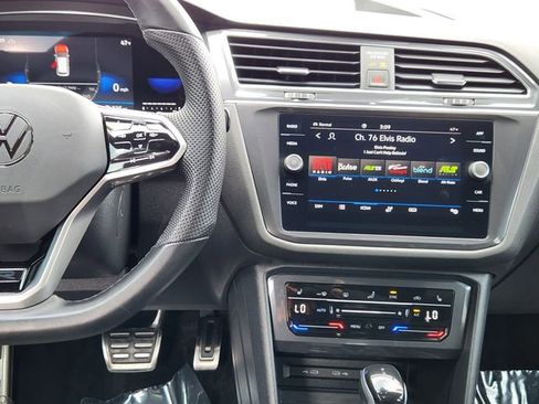 Certified 2022 Volkswagen Tiguan SE R-Line AWD/4WD image 27