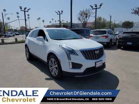 Certified 2024 Cadillac XT5 Premium Luxury FWD image 2