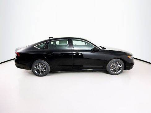New 2026 Honda Accord EX-L image 2