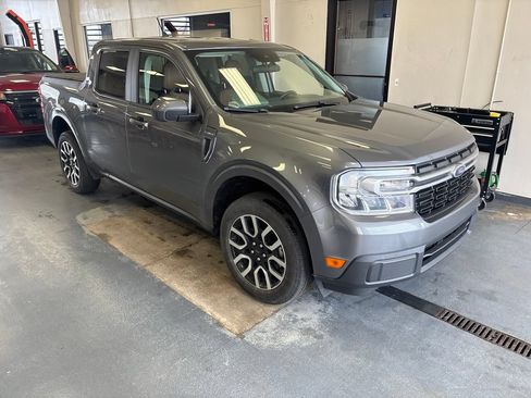 Used 2023 Ford Maverick Lariat FWD image 1