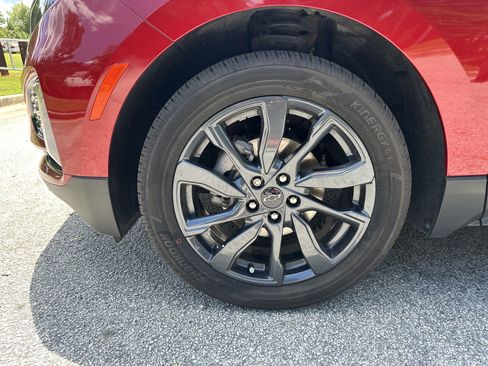 Used 2022 Chevrolet Equinox RS w/ Infotainment Package image 11