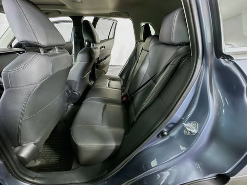 Used 2025 Toyota Corolla Cross XLE w/ Convenience Package FWD image 14