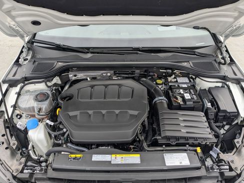 Used 2024 Volkswagen Golf R image 35