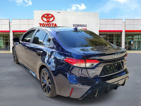 Used 2023 Toyota Corolla SE image 3