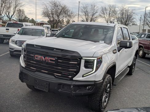 Certified 2024 GMC Sierra 1500 AT4X image 5
