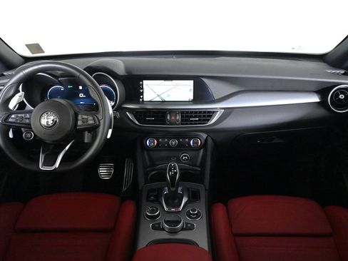 Used 2025 Alfa Romeo Stelvio Sprint w/ Veloce Package AWD/4WD image 9