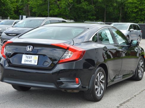 Used 2016 Honda Civic EX image 6