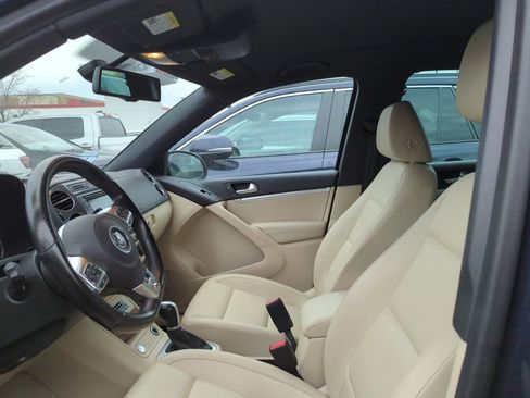 Used 2016 Volkswagen Tiguan R-Line image 6