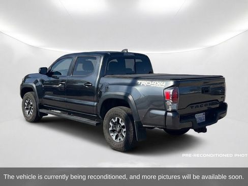 Used 2023 Toyota Tacoma TRD Off-Road w/ Technology Package AWD/4WD image 8