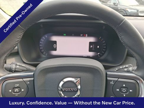 Certified 2023 Volvo XC40 B5 Ultimate w/ Protection Package Premier AWD/4WD image 19