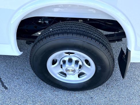 New 2025 Chevrolet Express 2500 w/ Safety Package RWD image 21