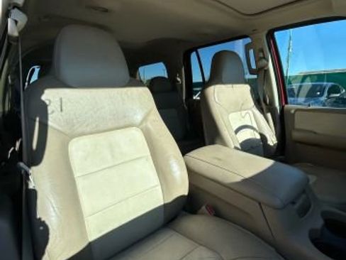 Used 2004 Ford Expedition Eddie Bauer image 12