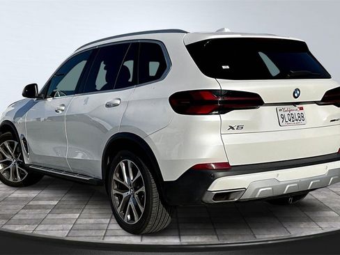 Used 2025 BMW X5 sDrive40i image 3