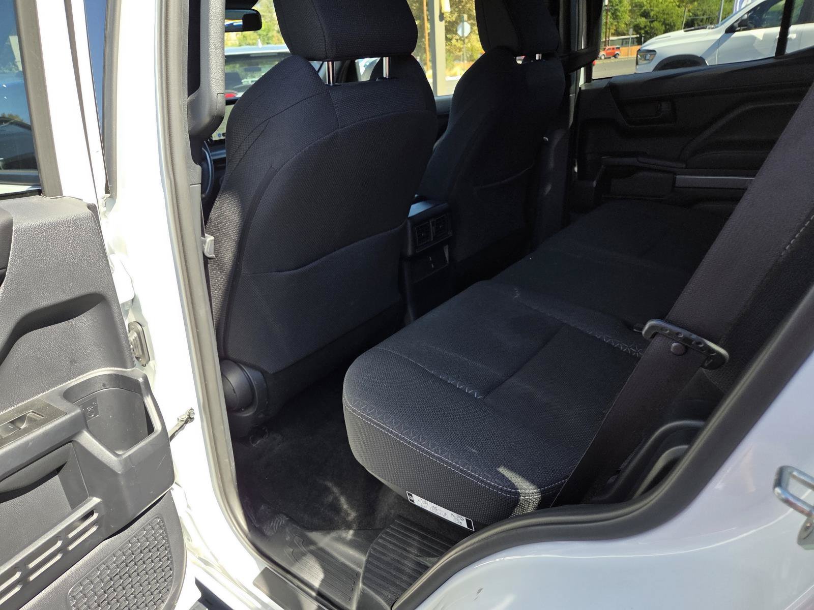 Used 2025 Toyota 4Runner SR5 AWD/4WD image 14