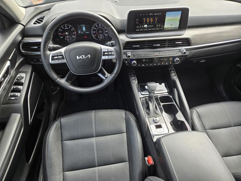 Certified 2022 Kia Telluride EX w/ EX Premium Package image 12
