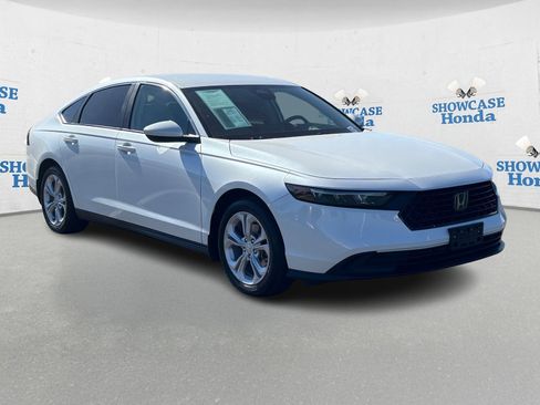 Used 2023 Honda Accord LX image 10