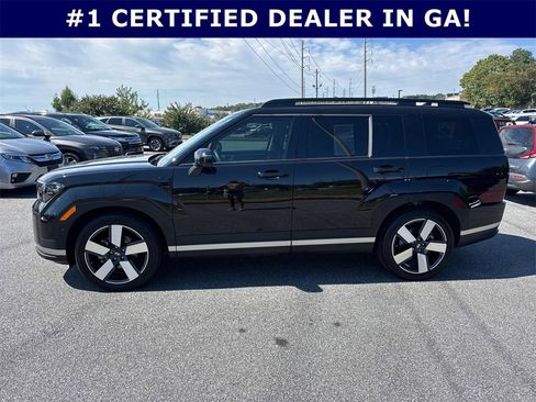 Certified 2025 Hyundai Santa Fe Limited image 4