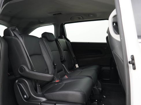 Used 2023 Honda Odyssey EX-L image 12