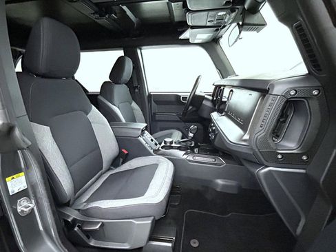 Used 2025 Ford Bronco Big Bend image 15