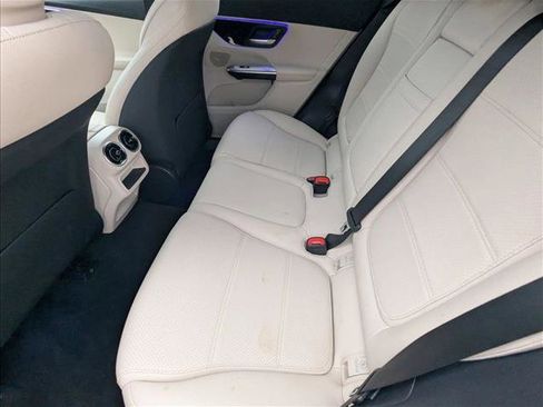 Used 2023 Mercedes-Benz GLC 300 image 18