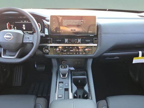 New 2026 Nissan Pathfinder SL w/ SL Premium Package image 13