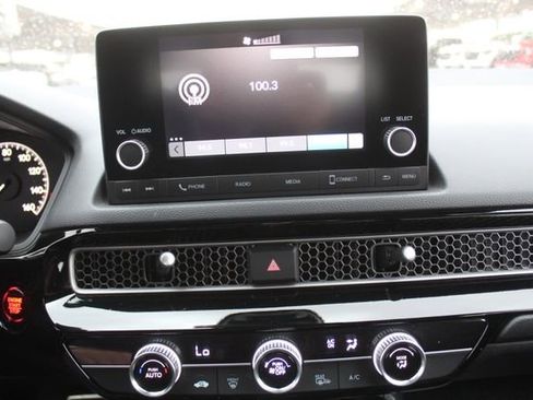 Used 2025 Honda Civic Sport image 24