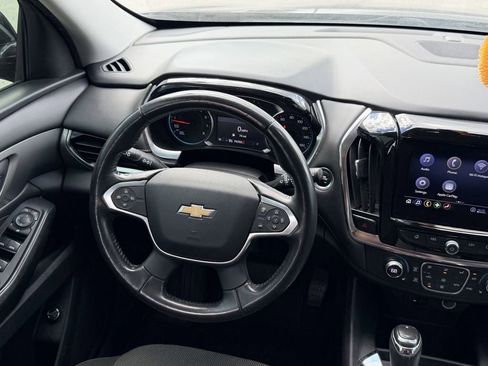 Used 2020 Chevrolet Traverse LT FWD image 15