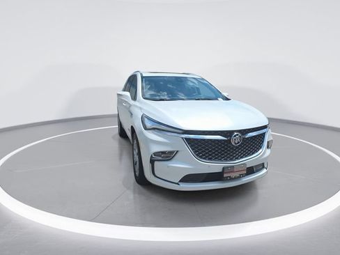 Used 2023 Buick Enclave Avenir w/ Avenir Technology Package FWD image 3