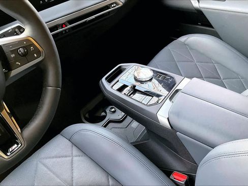 Used 2026 BMW iX xDrive45 image 16