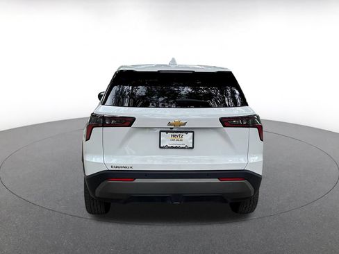 Used 2025 Chevrolet Equinox LT FWD image 10