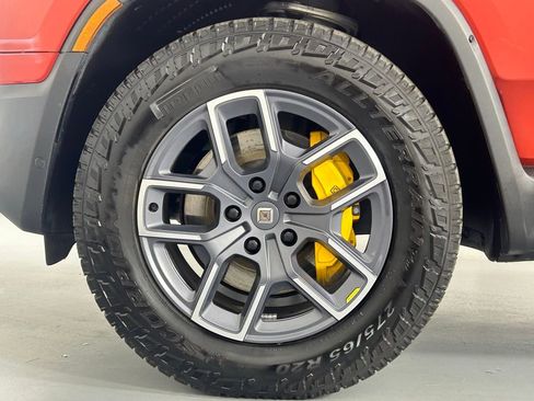 Used 2023 Rivian R1T Adventure image 35