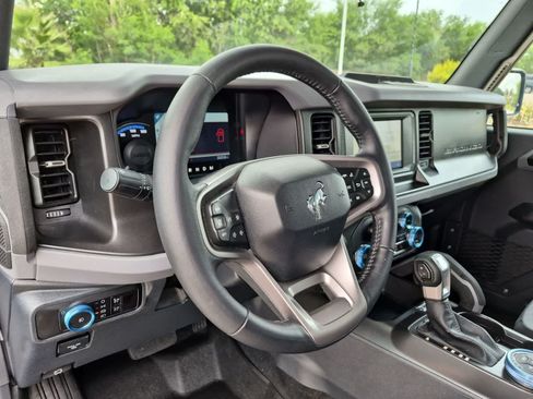 Used 2023 Ford Bronco Big Bend AWD/4WD image 10