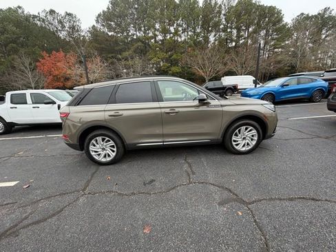 New 2026 Lincoln Corsair Premiere image 6