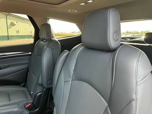 Used 2018 Buick Enclave Premium w/ Experience Buick Package AWD/4WD image 24