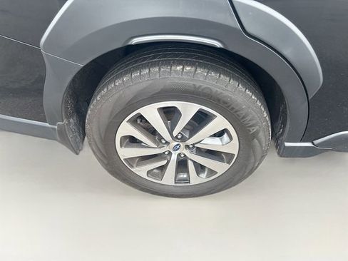 Used 2023 Subaru Outback Premium image 18